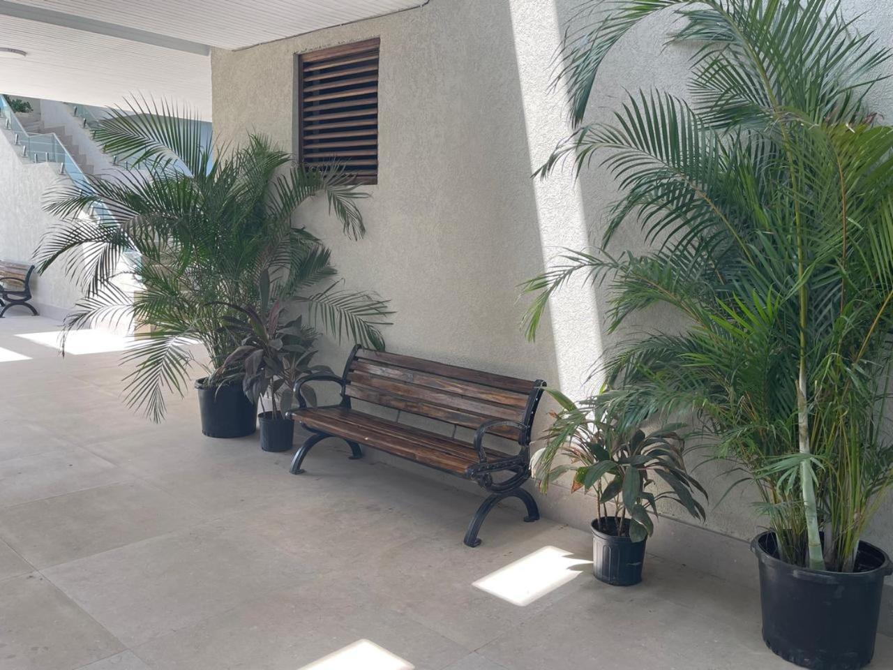 Oceanfront Condo W/ Free Parking + High Speed Wifi Negril Ngoại thất bức ảnh