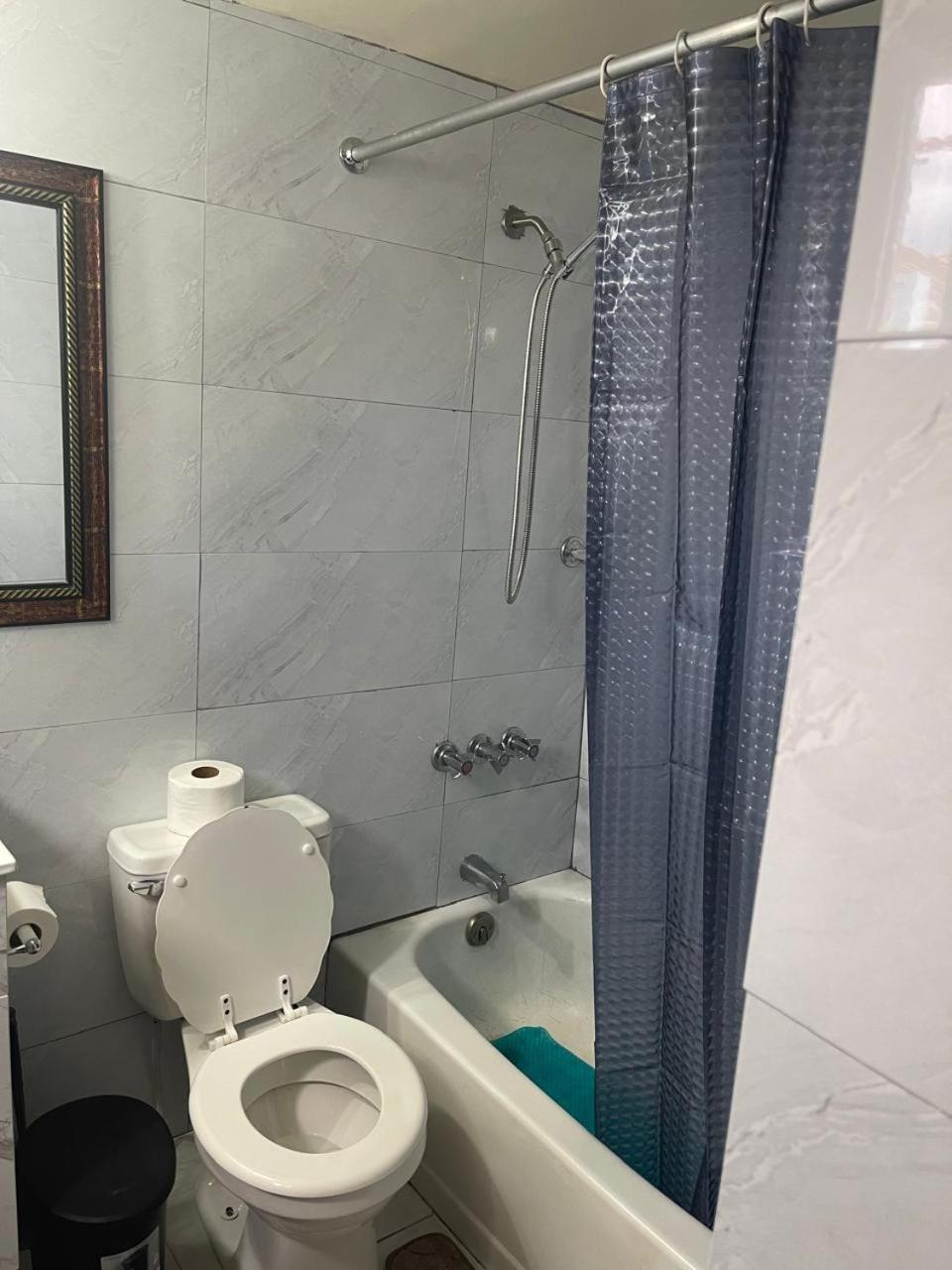 Oceanfront Condo W/ Free Parking + High Speed Wifi Negril Phòng bức ảnh